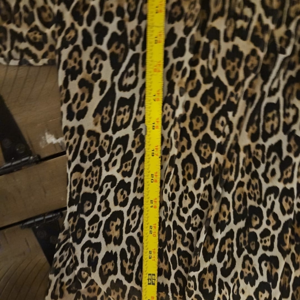 Leopard Print Top - Picture 2 of 9